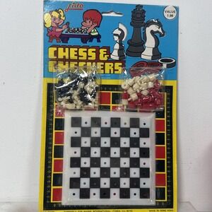 Vintage 1971 Traveling Chess Game in Package